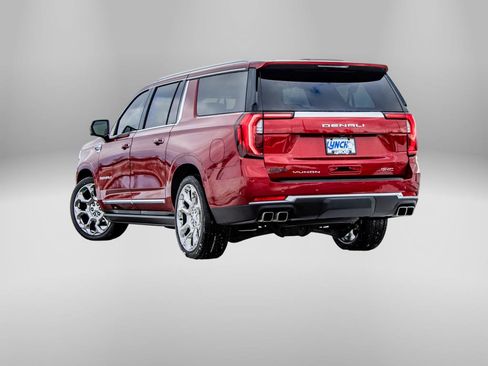 Used 2025 GMC Yukon XL Denali w/ Sun & Power Step Package image 13