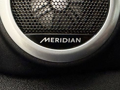 Used 2020 Land Rover Range Rover Evoque R-Dynamic SE image 19