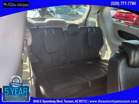 Used 2017 Chrysler Pacifica Touring-L Plus w/ Advanced Safetytec Group image 18