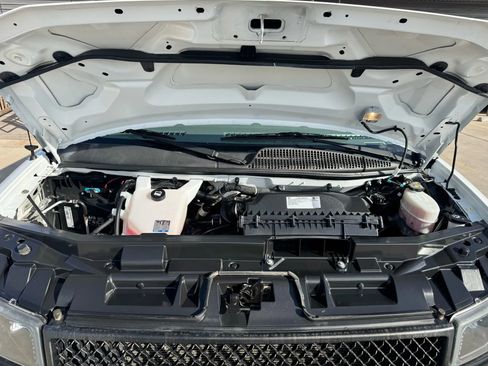 Used 2020 Chevrolet Express 3500 LS image 14