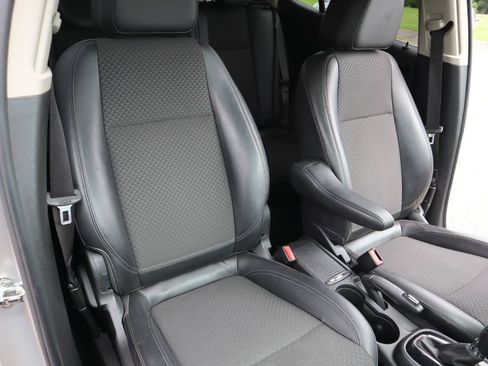 Used 2018 Buick Encore Sport Touring w/ Safety Package FWD image 23