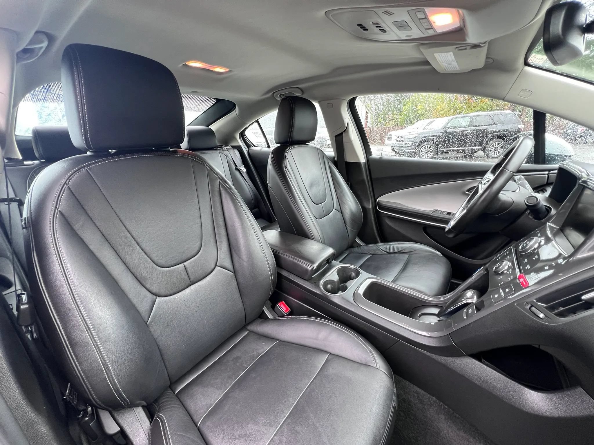 Used 2015 Chevrolet Volt Premium w/ Premium Trim Package FWD image 20