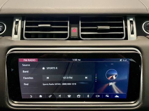 Used 2020 Land Rover Range Rover Long Wheelbase HSE image 29