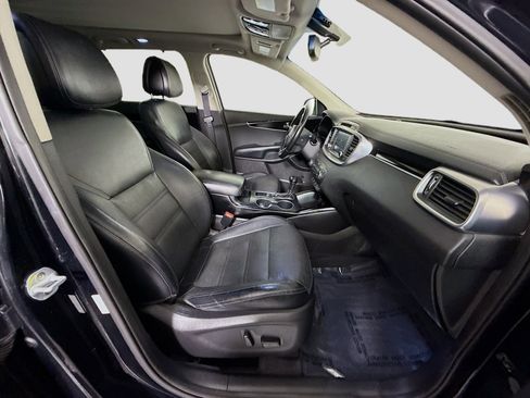Used 2016 Kia Sorento SX image 29