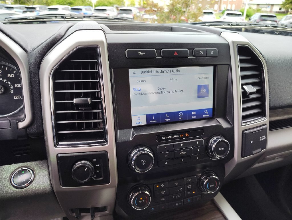 Used 2020 Ford F150 Lariat AWD/4WD image 11