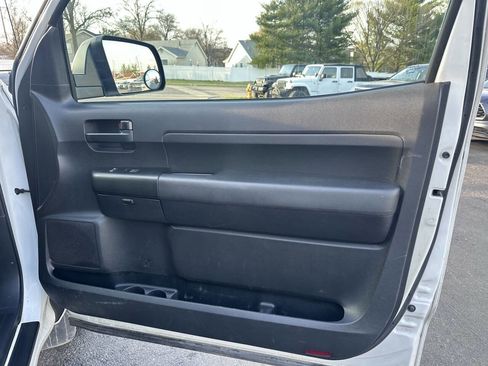 Used 2017 Toyota Tundra SR w/ Four Season Mat Package image 12
