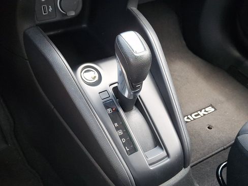 Certified 2023 Nissan Kicks S FWD image 16