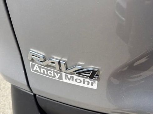 Used 2023 Toyota RAV4 XLE AWD/4WD image 8