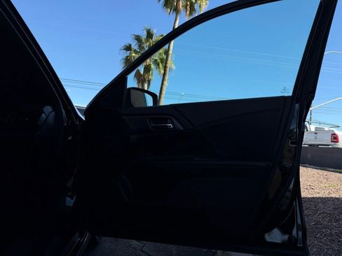 Used 2017 Honda Accord Sport Special Edition image 32