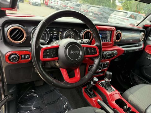 Used 2021 Jeep Wrangler Unlimited Sport AWD/4WD image 2