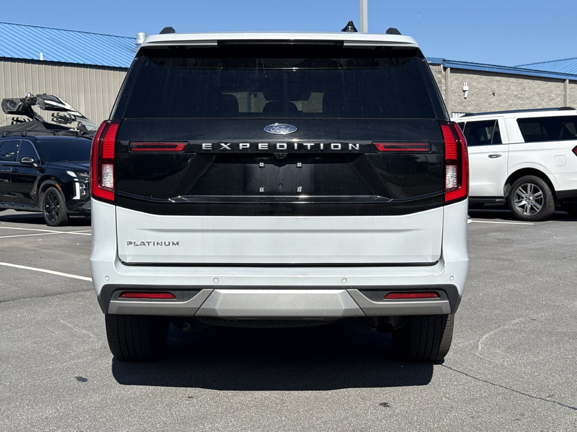 Certified 2025 Ford Expedition Platinum AWD/4WD image 14