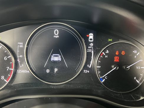 Used 2019 MAZDA MAZDA3 Hatchback w/ Premium Package image 25