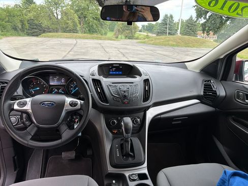 Used 2016 Ford Escape SE FWD image 32