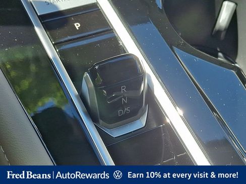 Certified 2025 Volkswagen Atlas SE AWD/4WD image 20