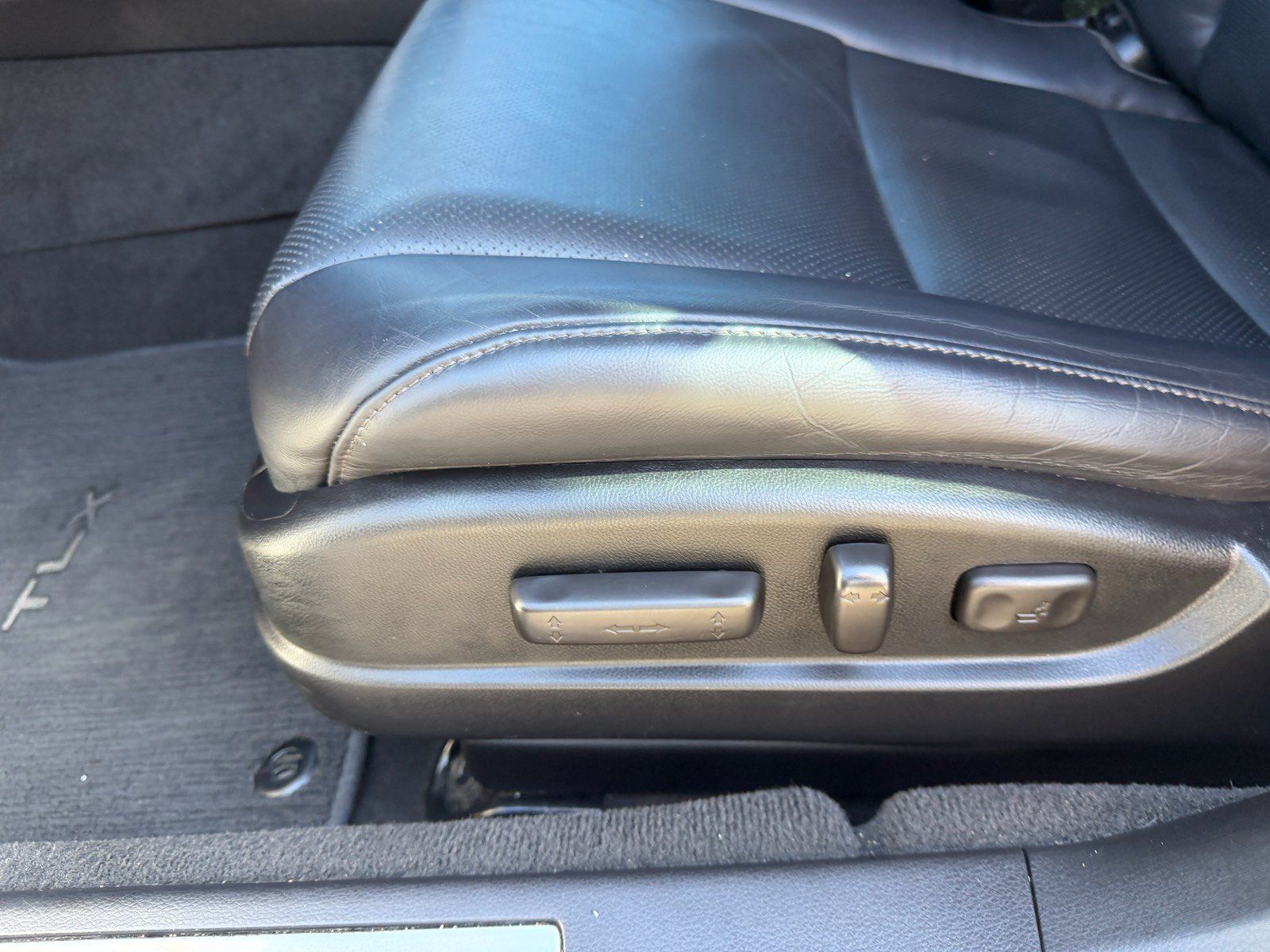 Used 2020 Acura TLX w/ Technology Package FWD image 20