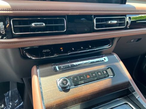New 2026 Lincoln Aviator Reserve AWD/4WD image 33