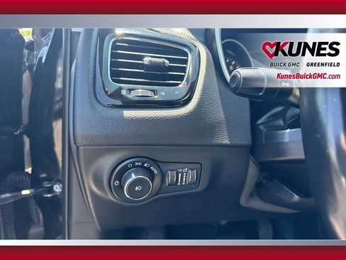 Used 2018 Jeep Compass Limited w/ Navigation Group AWD/4WD image 32