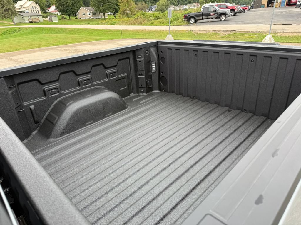 New 2026 Chevrolet Silverado 1500 RST w/ RST All Star Premium Package AWD/4WD image 15