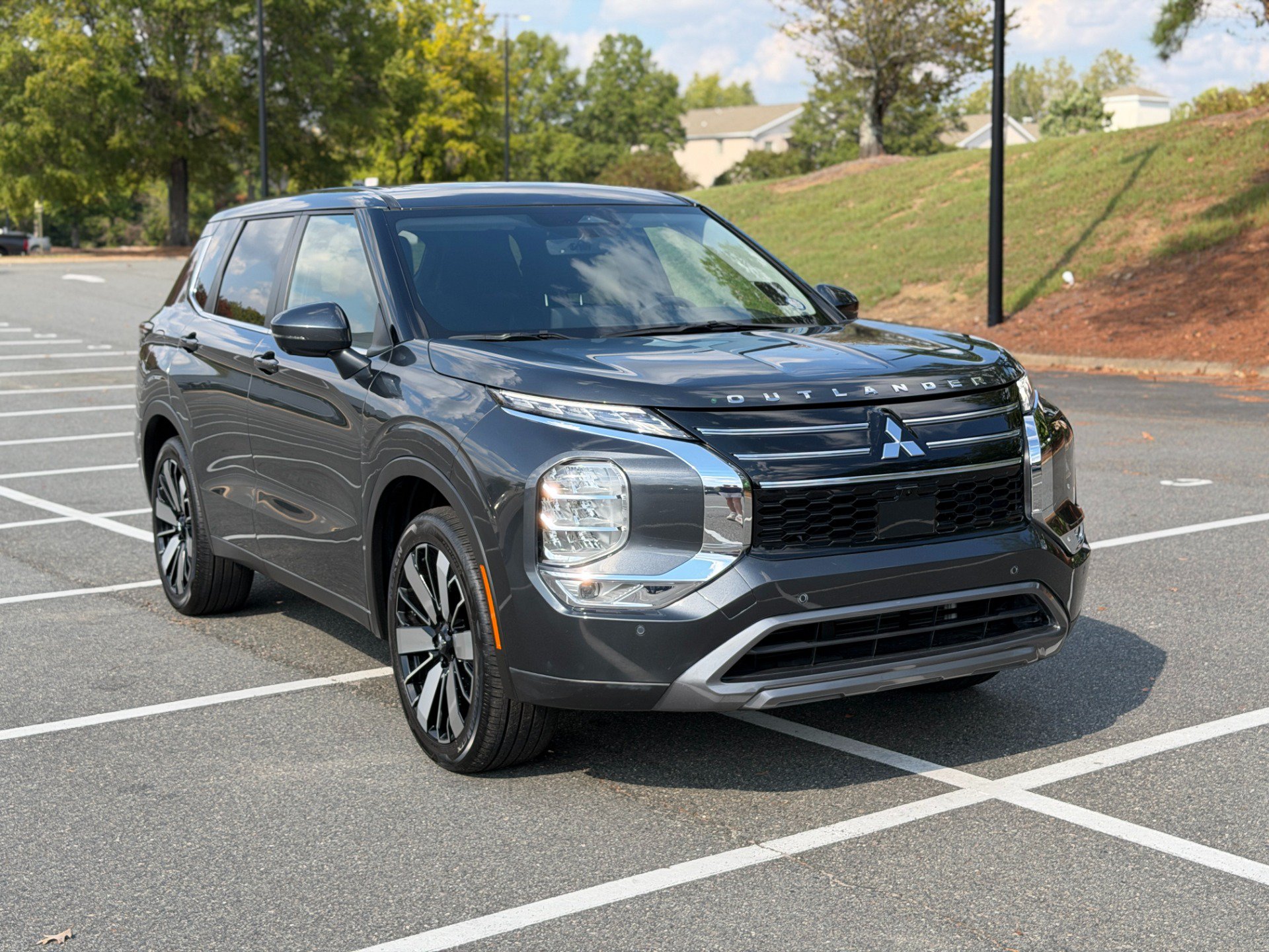 Used 2025 Mitsubishi Outlander SE FWD image 16