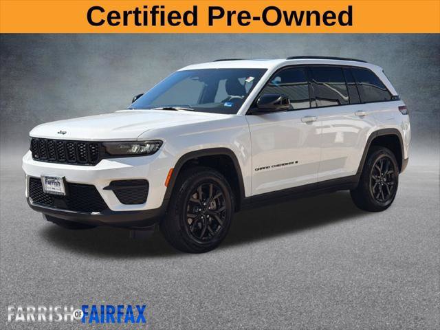 Certified 2025 Jeep Grand Cherokee Altitude AWD/4WD image 1