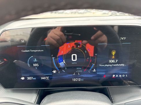 Used 2025 Chevrolet Equinox LT AWD/4WD image 10
