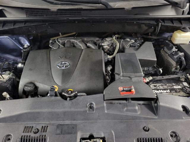 Used 2017 Toyota Highlander XLE AWD/4WD image 15