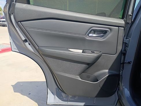 New 2026 Nissan Rogue Platinum w/ Platinum Premium Package image 28