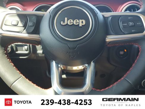 Used 2023 Jeep Gladiator Rubicon AWD/4WD image 25