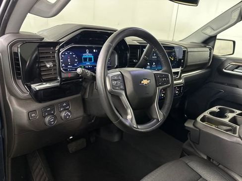 Used 2023 Chevrolet Silverado 1500 LT image 13