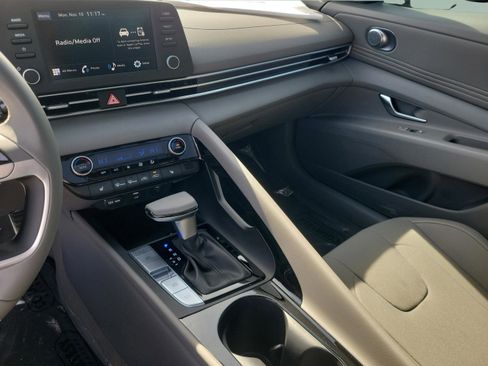 New 2026 Hyundai Elantra SEL Sport Premium FWD image 20