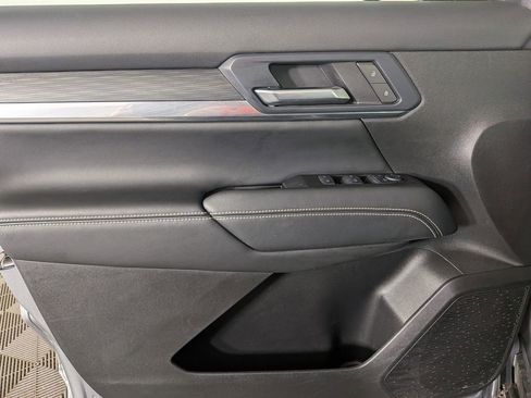 Certified 2025 GMC Terrain Elevation image 17