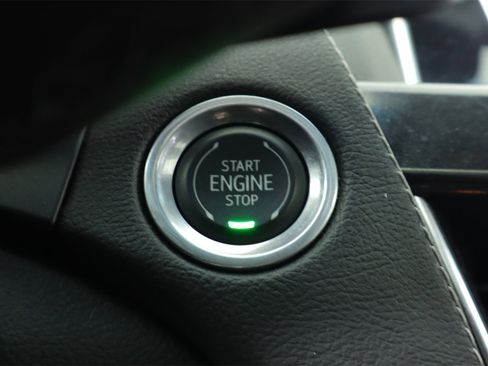 Used 2023 Cadillac CT5 Luxury w/ Sun And Sound Package image 18