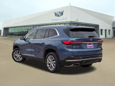 Used 2025 Buick Enclave Preferred image 4