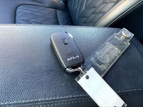 Used 2024 Kia Sportage X-Pro AWD/4WD image 11