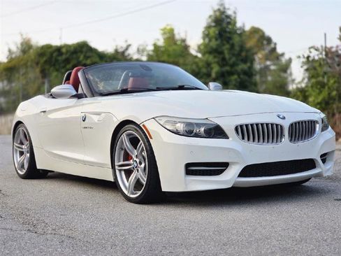 Used 2011 BMW Z4 sDrive35is image 14