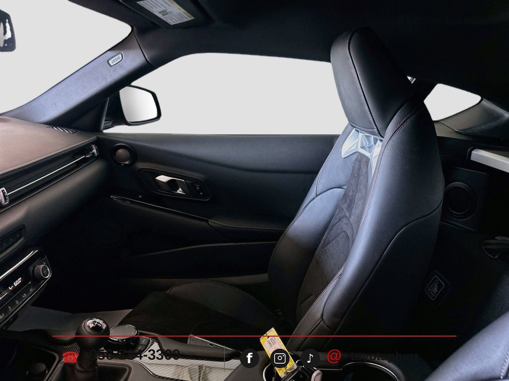 Used 2026 Toyota Supra RWD image 11