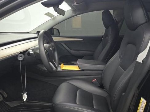 Used 2023 Tesla Model Y Long Range AWD/4WD image 5