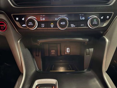 Used 2019 Honda Accord Touring image 24