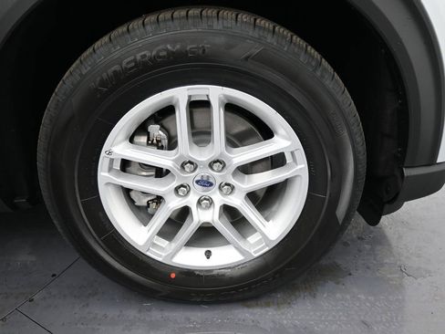 New 2026 Ford Explorer Active image 34