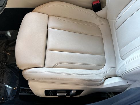 Used 2020 BMW 330i 330i w/ Convenience Package image 19