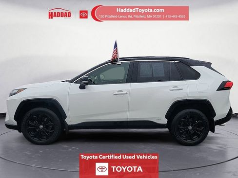 Certified 2022 Toyota RAV4 XSE w/ XSE Grade Weather Package AWD/4WD image 2