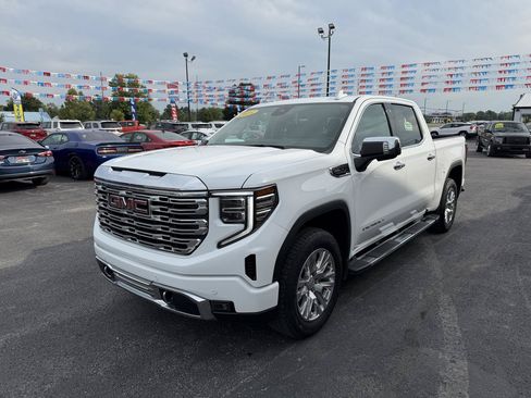 Used 2024 GMC Sierra 1500 Denali w/ Technology Package AWD/4WD image 12