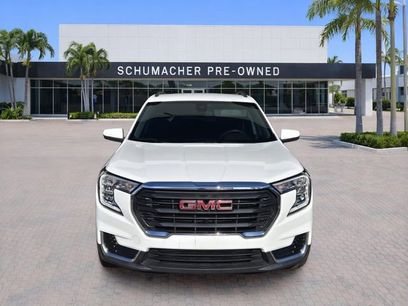 Used 2023 GMC Terrain SLE w/ Driver Convenience Package