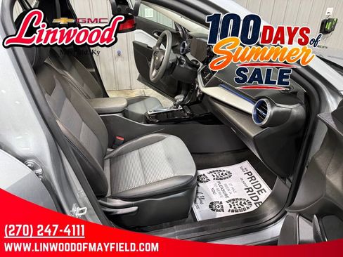 Used 2026 Chevrolet Trax LT FWD image 27
