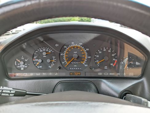 Used 1991 Mercedes-Benz 300 SL image 17