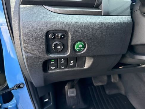 Used 2025 Honda Passport TrailSport image 16