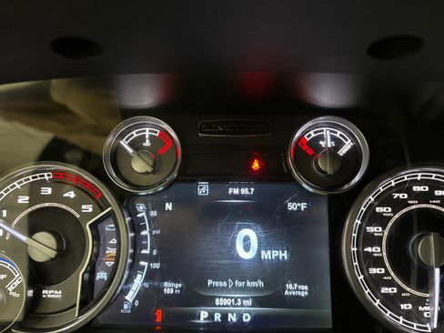 Used 2015 RAM 3500 Laramie Longhorn image 17