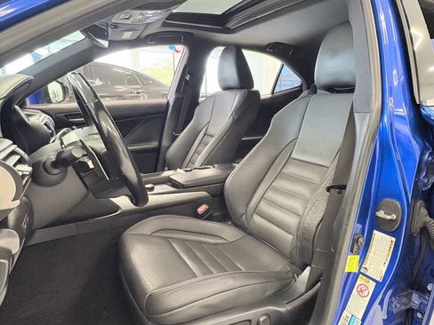 Used 2017 Lexus IS 200t F Sport w/ F Sport Package RWD image 19