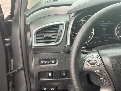 Certified 2021 Nissan Murano S image 16