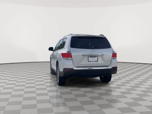 Used 2013 Toyota Highlander Limited AWD/4WD image 7